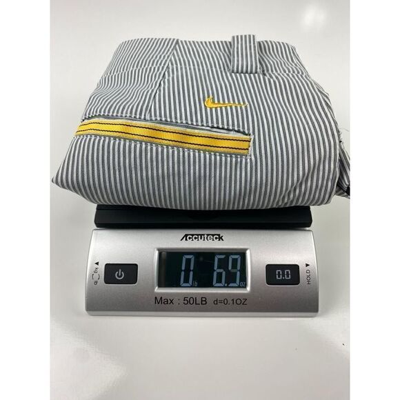 Nike Golf Livestrong Dri Fit Striped Shorts Womens 8 Gray White Classic Rise AJ0 - Picture 9 of 9